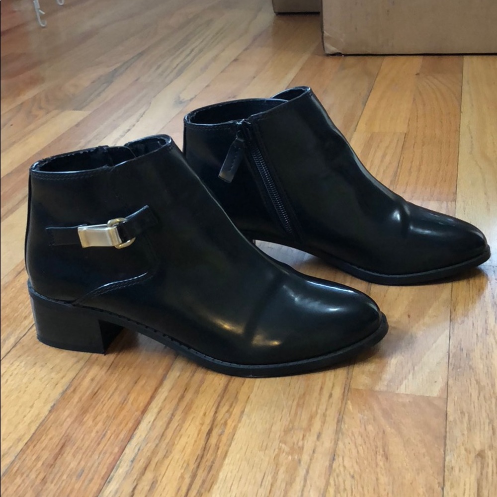 Pull & Bear Black Ankle Boots size 6
